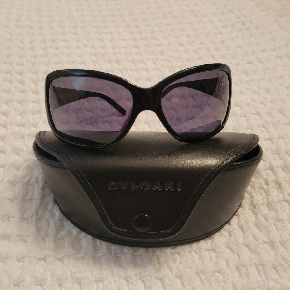 Bvlgari Black Sunglasses with Case - Picture 11 of 11